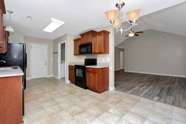 Foto del edificio - 1049 Warpers Ln
