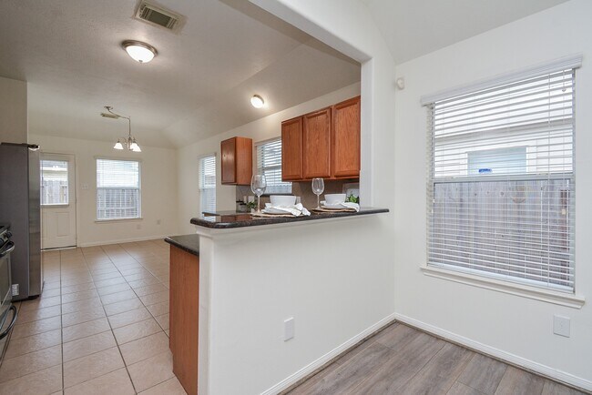 Foto del edificio - 12718 Boris Cove Trail