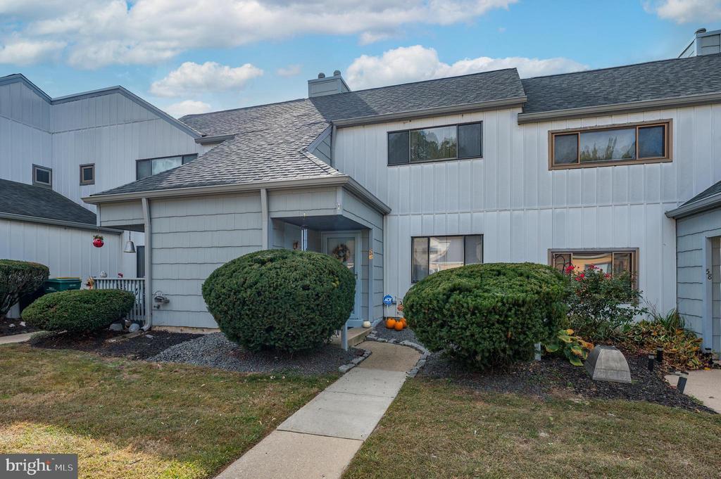 Foto principal - 56 Dover Dr