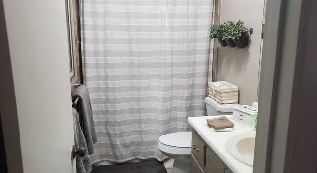 Foto del edificio - 203 Longview Rd