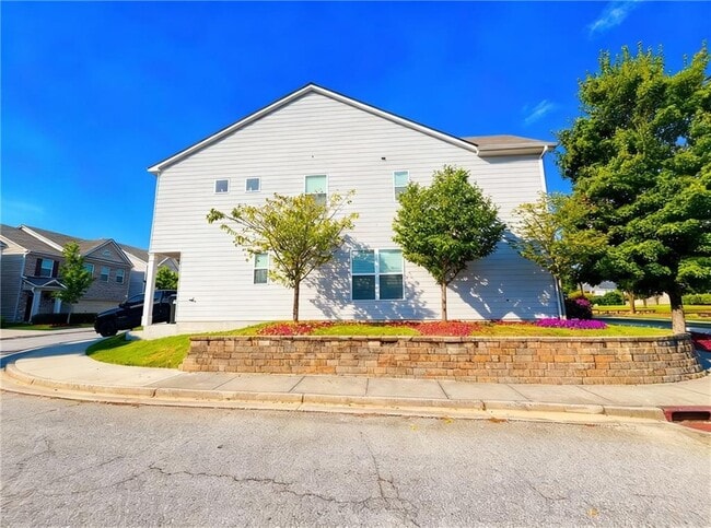 Foto del edificio - 602 Lofty Ln