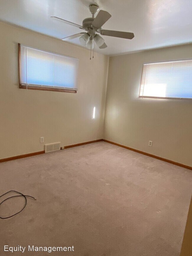 Building Photo - 3 br, 1 bath House - 2622 Burbank Ave