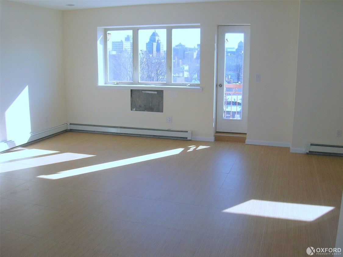 Primary Photo - 379 Lefferts Avenue