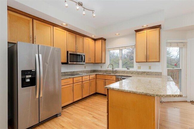 Building Photo - 24 Chaminade Dr