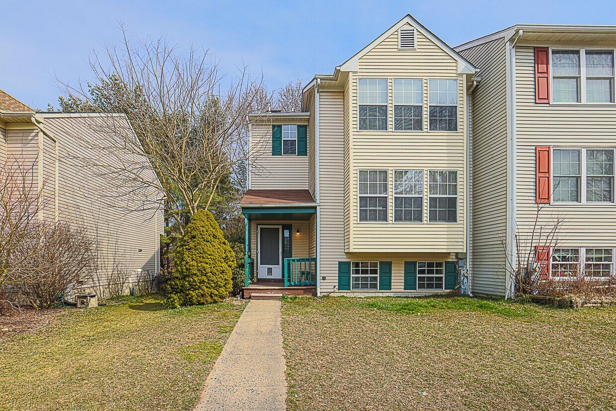 Foto principal - 619 Lochern Terrace