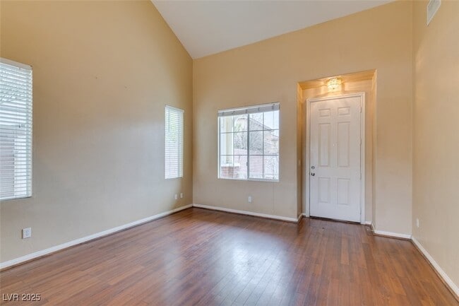 Foto del edificio - 7909 Home Light St