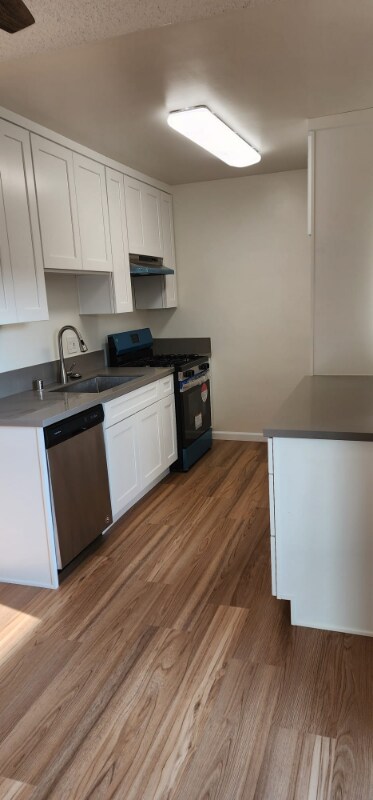 Foto del edificio - 5430 Corteen Pl