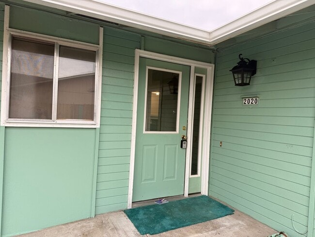 Foto del edificio - COMING SOON! 3 bedroom, 1.5 bath house in Eugene!