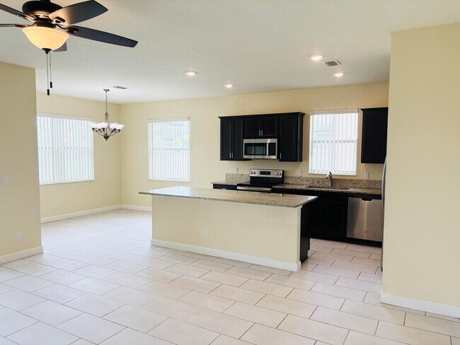 Foto del edificio - 12512 NW Stanis Ln