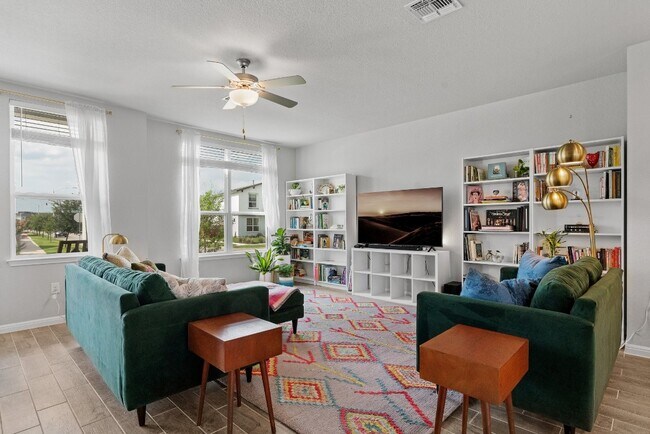 Foto del edificio - 5317 Baythorne Dr