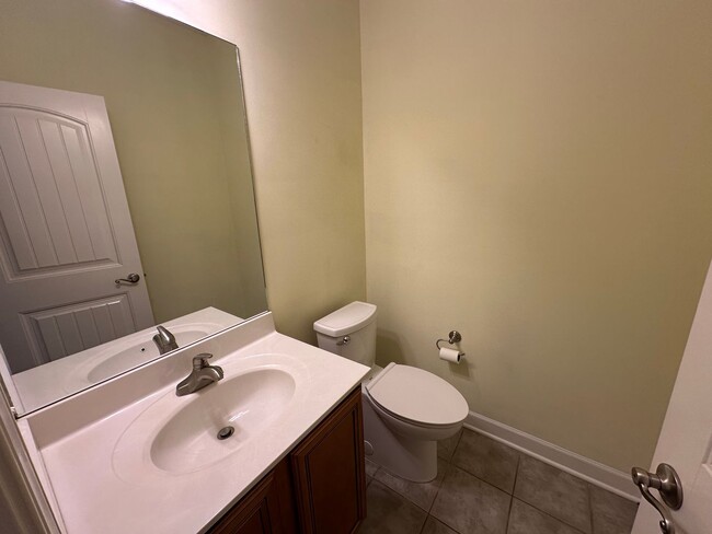 Foto del edificio - Beautiful 4 Bed 3 Bath House In Murfreesboro