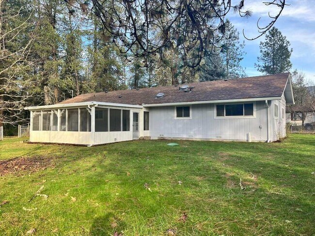Building Photo - 3 bed 2 bath Single Family Home for Rent i...