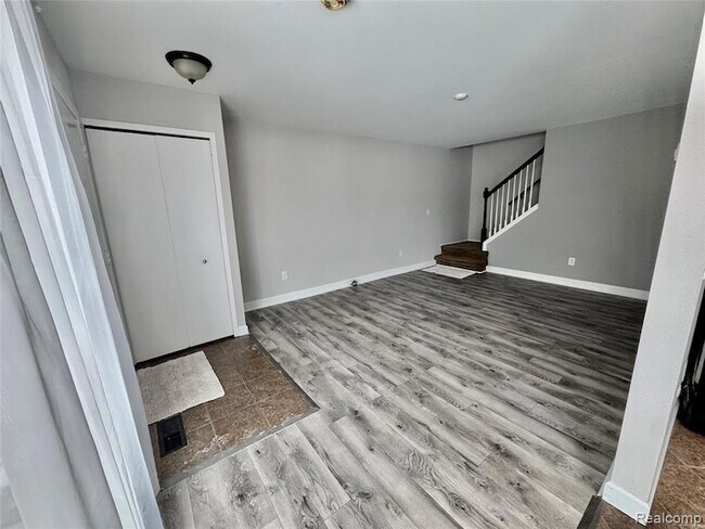 Foto del edificio - 41070 Southwind Dr