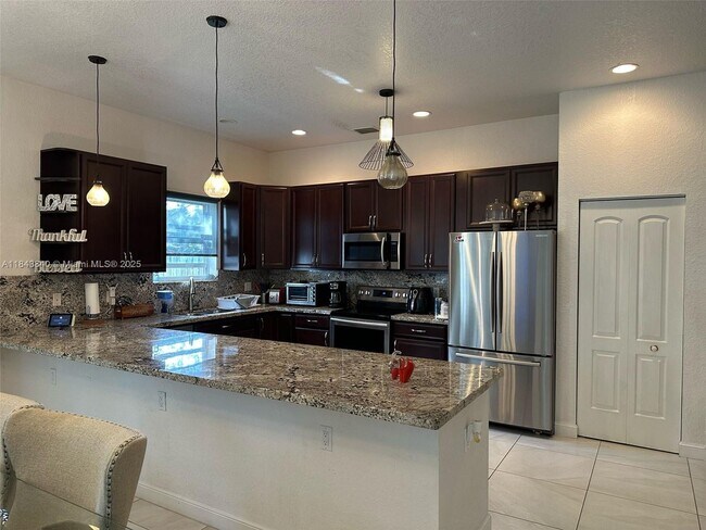 Foto del edificio - 210 SW 4th St
