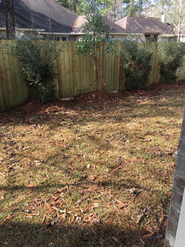 Building Photo - 712 Heavens Dr