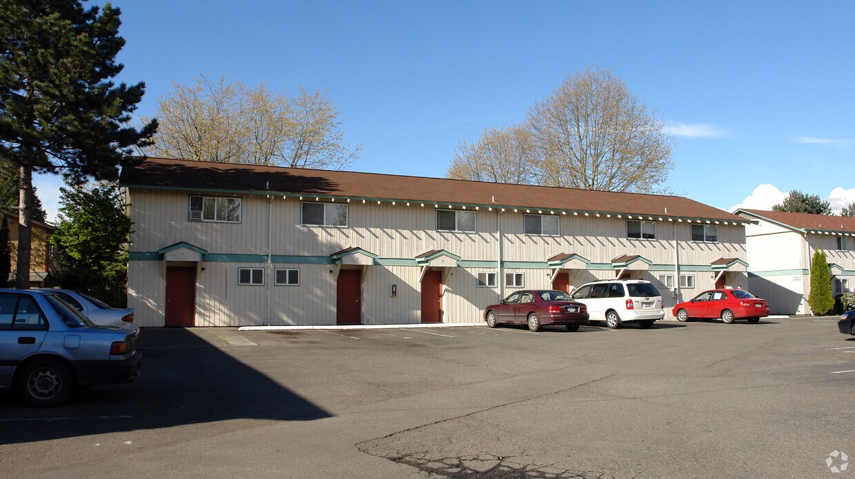 Building Photo - 644 S 5th Ave S