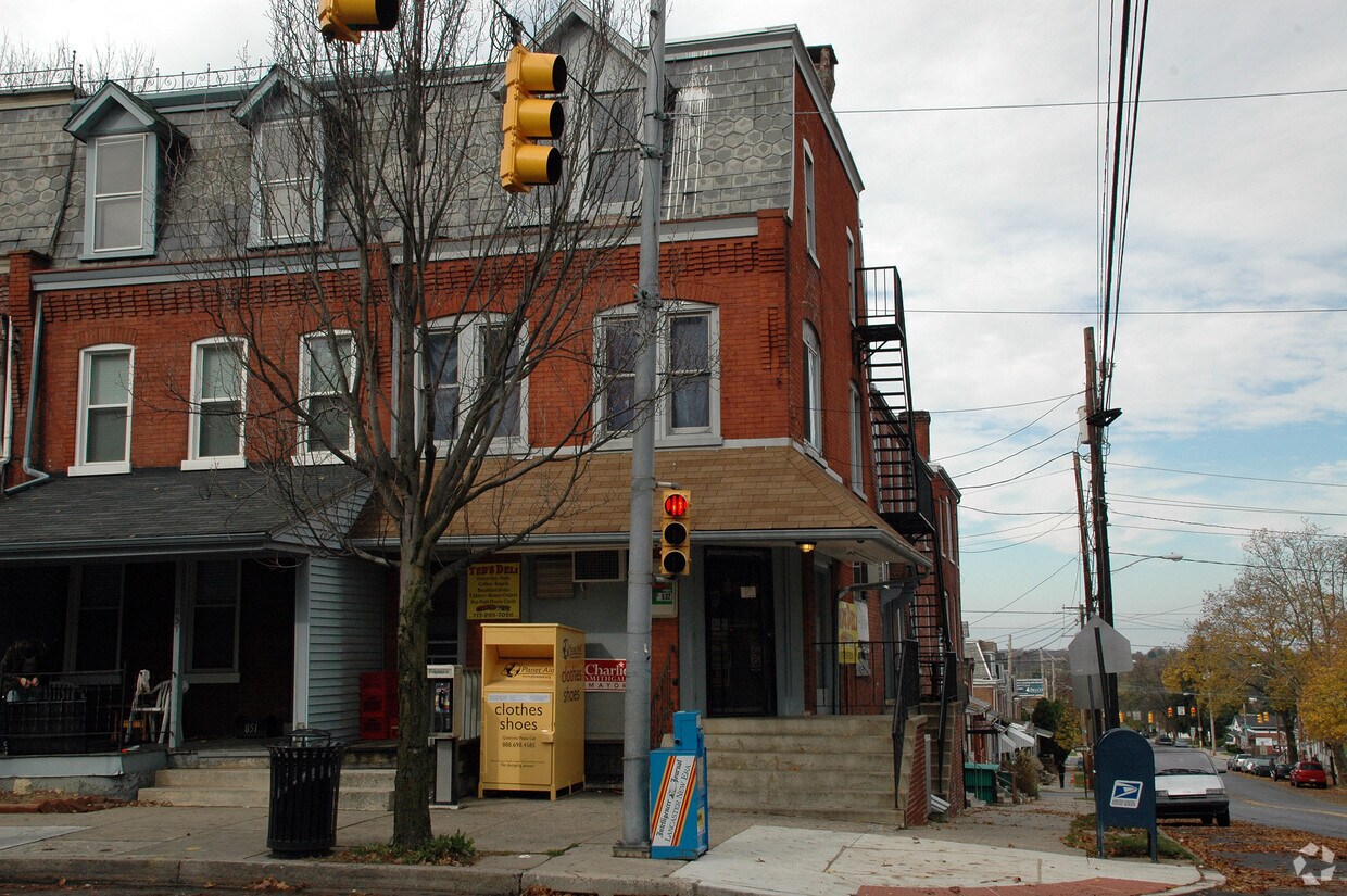 853 E Orange St Apartments in Lancaster, PA