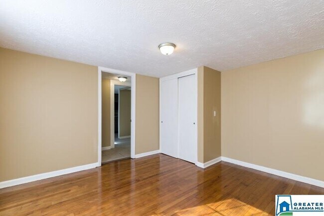 Foto del edificio - 8349 Bryant Ave NE