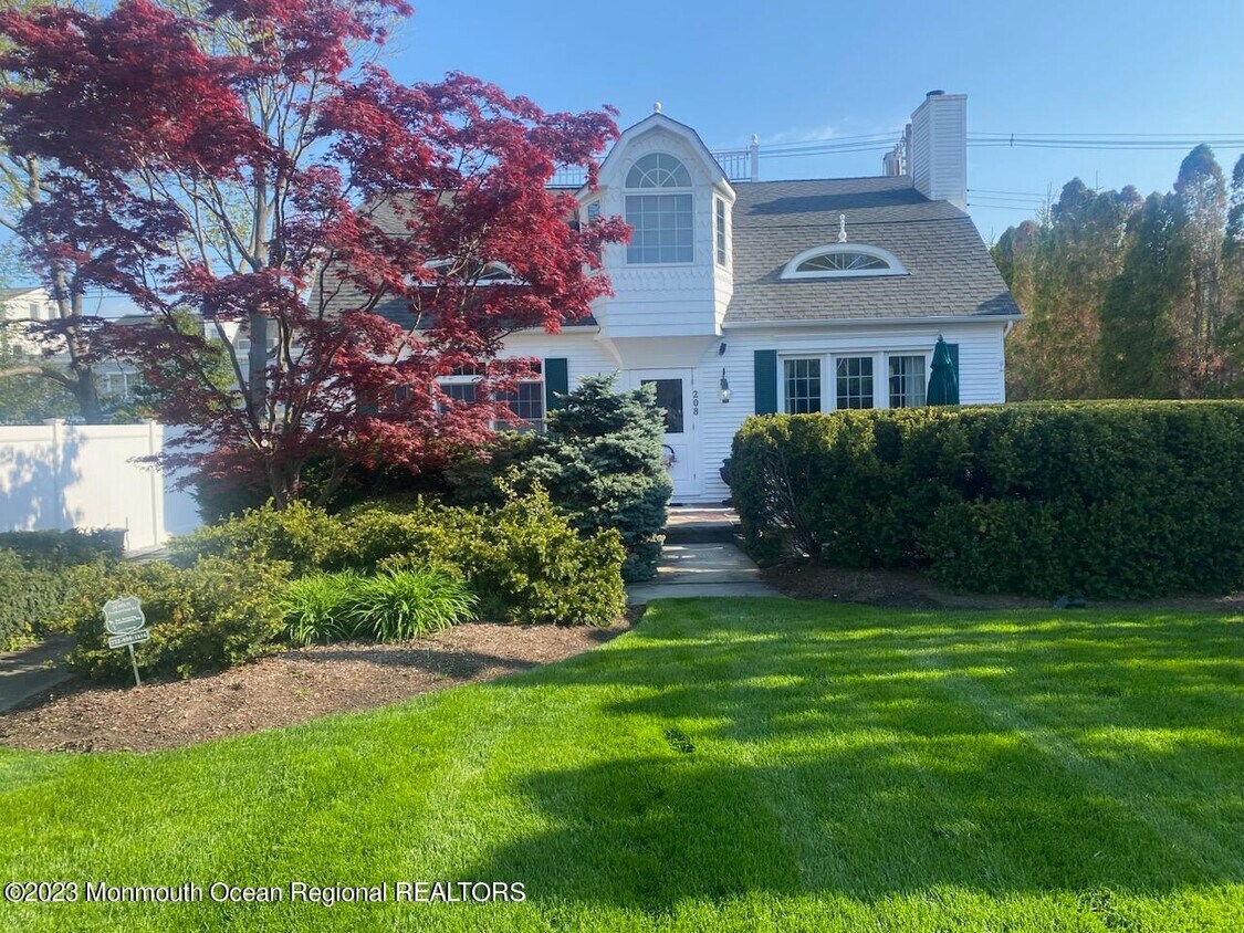 208 Passaic Ave, Spring Lake, NJ 07762 House for Rent in Spring Lake