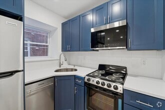 Building Photo - 812 W Roosevelt Blvd