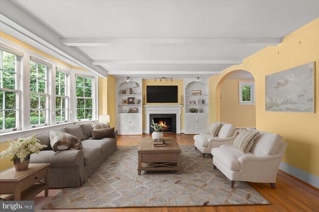 Foto del edificio - 4613 Langdrum Ln