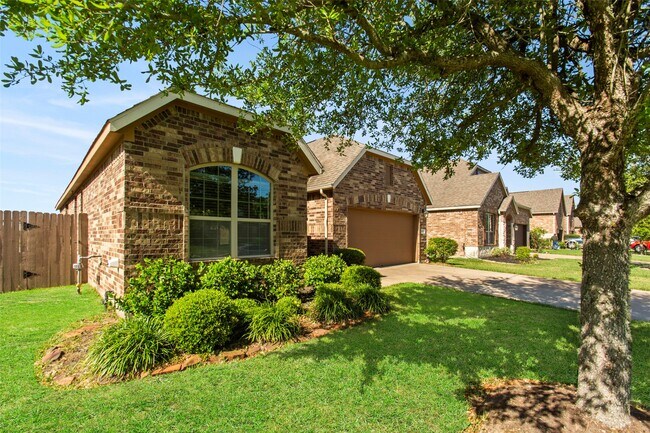 Building Photo - 9430 Harmony Lake Ln