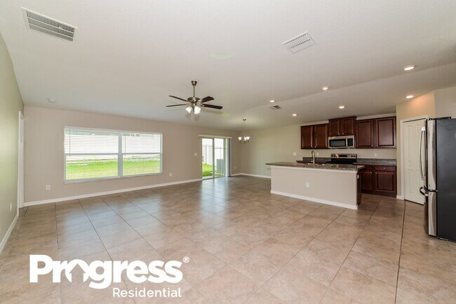 Building Photo - 211 Archcliffe Point Pl