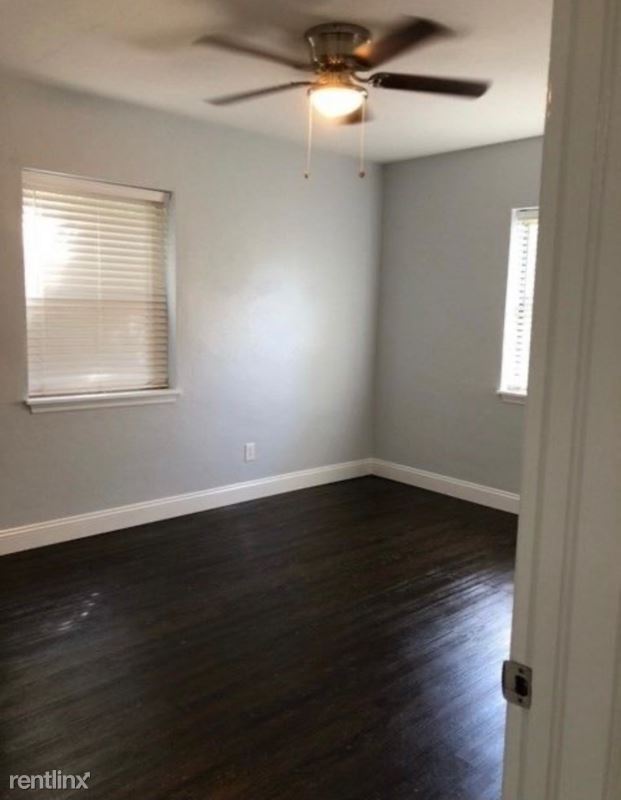 Building Photo - 3 br, 1 bath House - 2113 E Dellview Dr