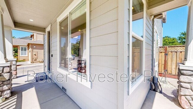 Foto del edificio - 1210 Grayson Way