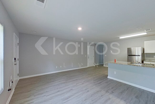 Building Photo - 302 Cedar Ridge