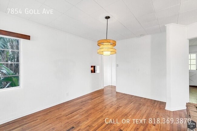 Building Photo - 7854 Goll Ave