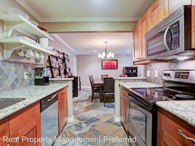 Building Photo - 2 br, 2 bath House - 7575 Katy Freeway #72