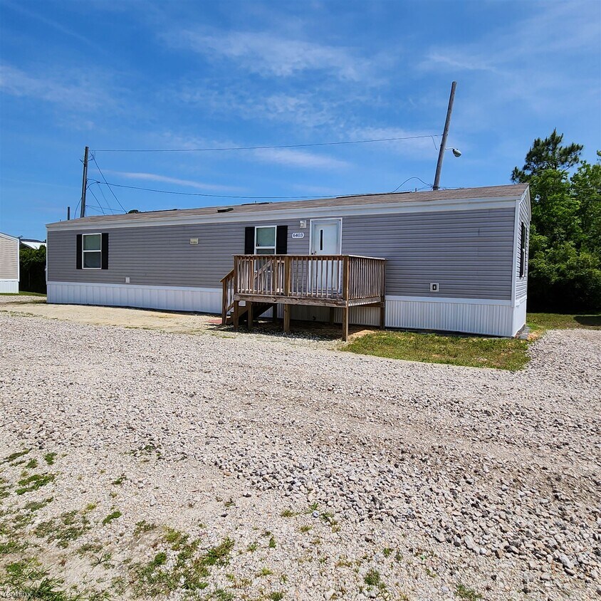 2 br, 2 bath Mobile Home 6403 Lois Street House Rental in Callaway