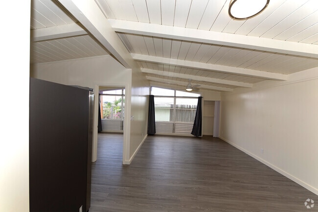 Building Photo - 723 Hoomalimali St