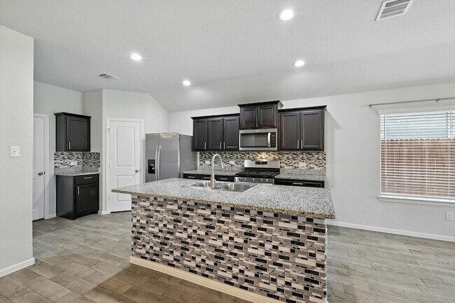 Foto del edificio - 6017 Blacksmith Ave
