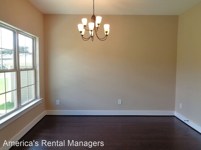 Building Photo - 3 br, 2.5 bath House - 4361 Ridgemont Circle