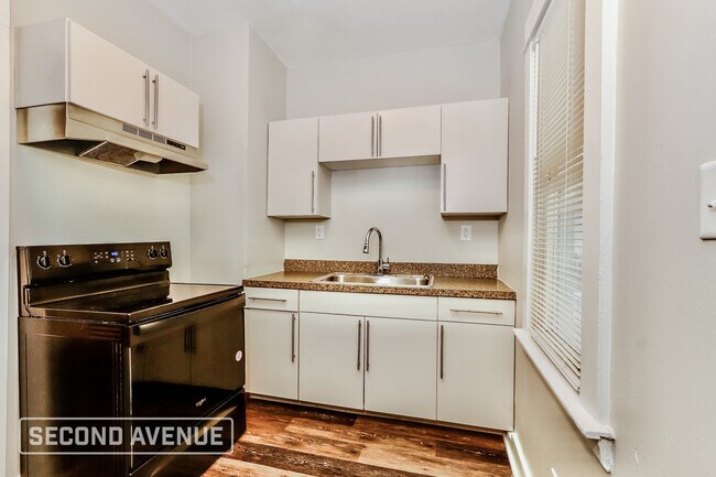 Foto del edificio - 4023 Taylor Blvd