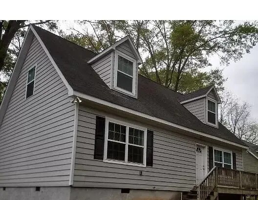 Building Photo - 114 Simmons