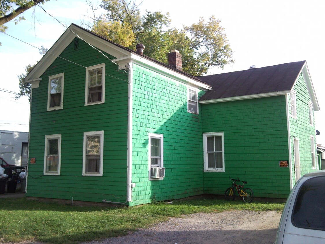 Foto principal - 519 W Dominick St