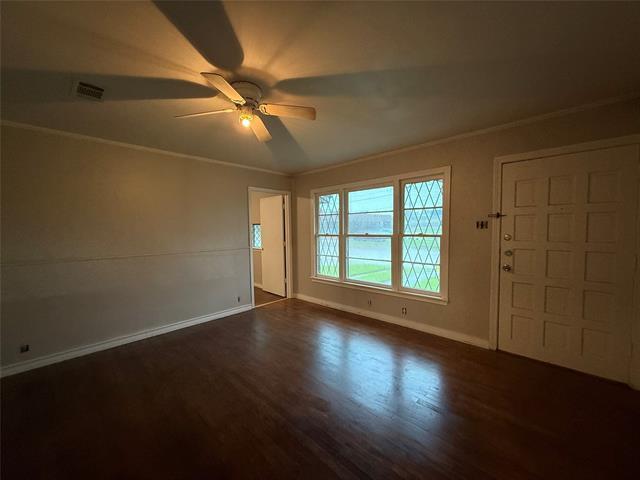 Foto del edificio - 1234 N Travis St