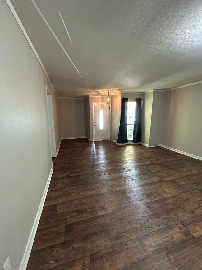 Building Photo - 5202 Wilton Dr