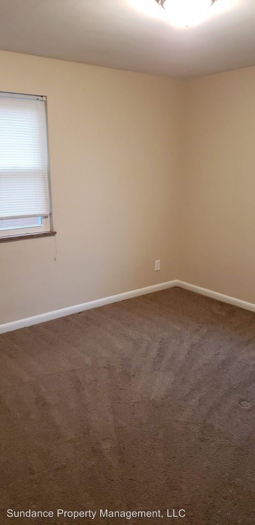 Building Photo - 3 br, 1 bath House - 5754 Pearton