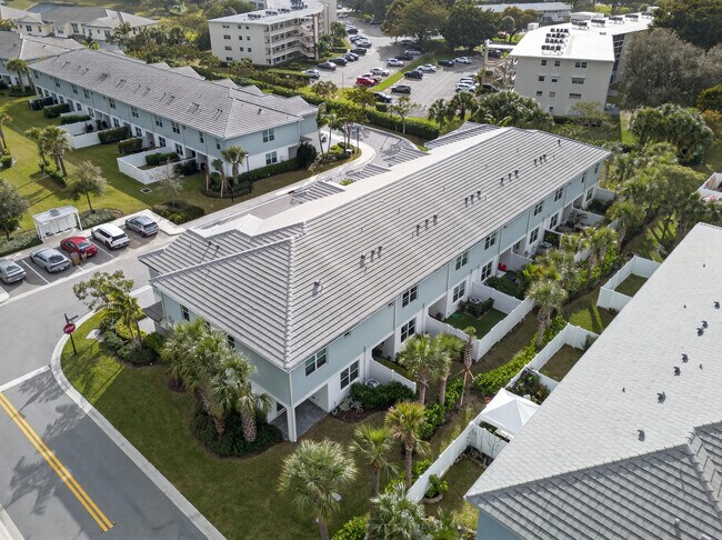 Foto del edificio - 1817 Sanderling Dr