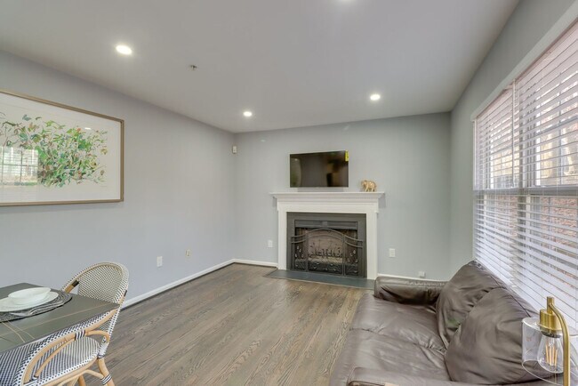 Foto del edificio - 3102 Hillside Ave