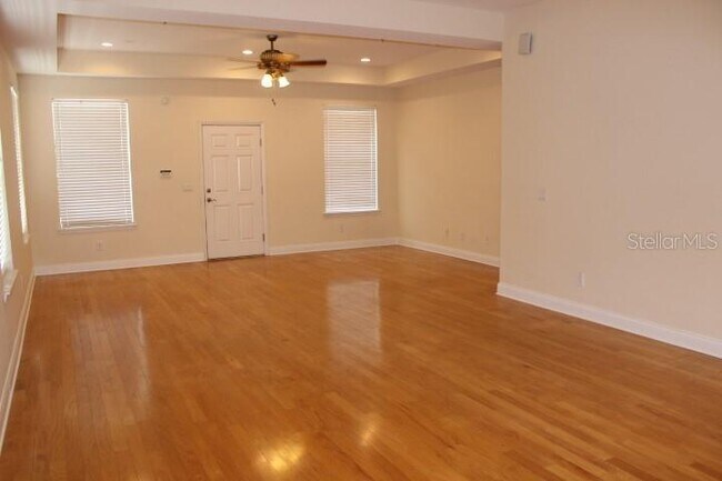 Foto del edificio - 4633 Legacy Park Dr