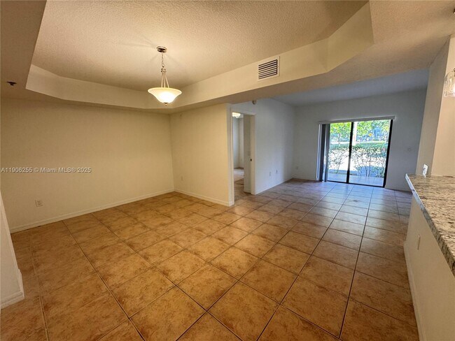 Foto del edificio - 9340 Fontainebleau Blvd