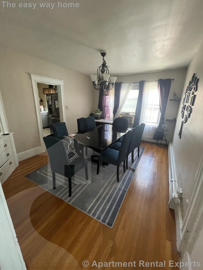 Foto del edificio - Everett 2 Bedroom- In Unit Laundry