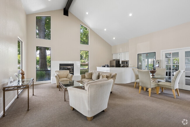 Clubhouse - Reserve at Riverlake Apartments