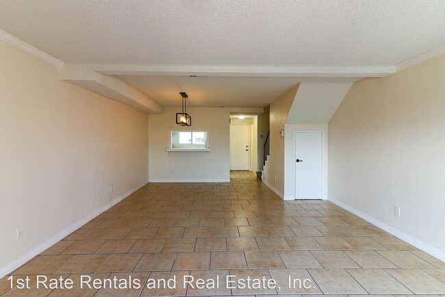 Building Photo - 2 br, 2.5 bath House - 25180 5th St Unit 178
