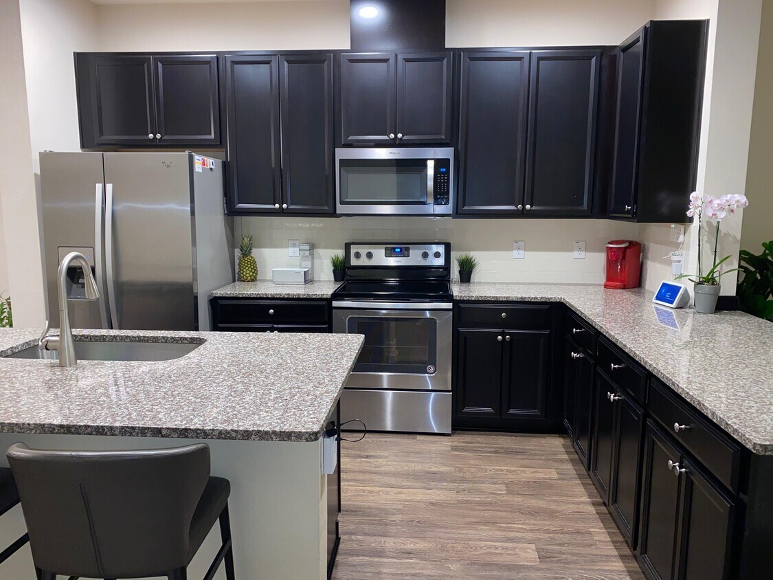 Foto principal - 6549 Calamondin Dr